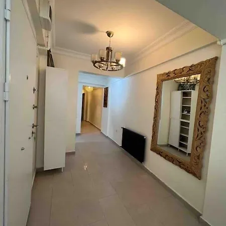 Appartement In The Center Of Besiktas