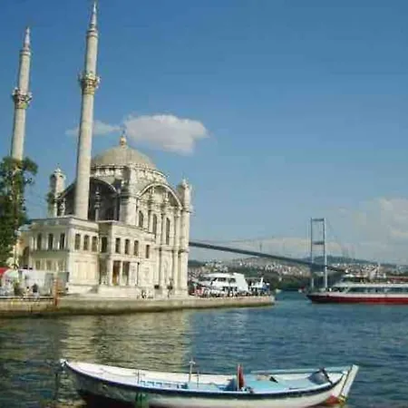 Appartement In The Center Of Besiktas